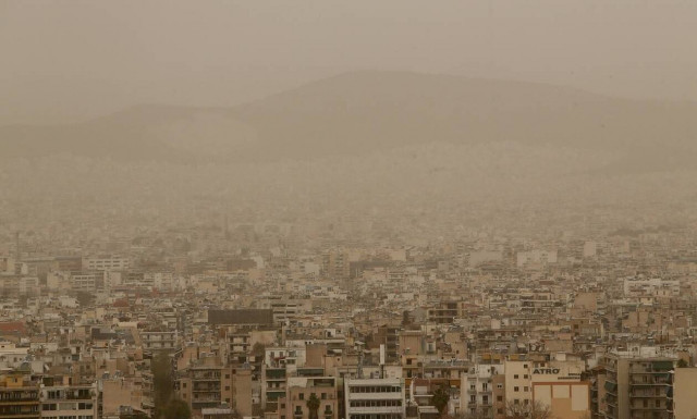 Καιρός Σαββατοκύριακο: Άνοδος της θερμοκρασίας και αυξημένες συγκεντρώσεις σκόνης