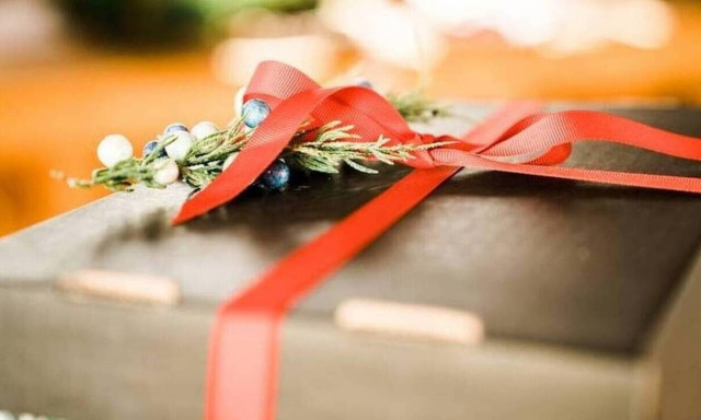 Εορτολόγιο: Μεγάλη γιορτή! Ποιοι γιορτάζουν σήμερα Κυριακή 9 Μαΐου