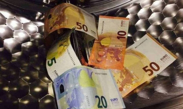 ΑΑΔΕ: Μέσα σε 90 ημέρες άνοιξε 128 υποθέσεις για ξέπλυμα χρήματος