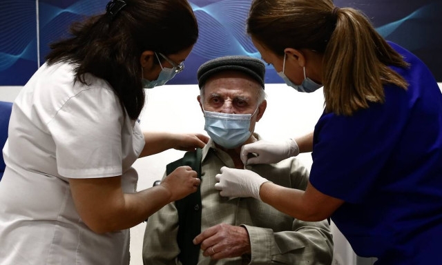 Θεμιστοκλέους: Πότε ανοίγουν τα ραντεβού για τους 30 - 44 ετών με όλα τα εμβόλια