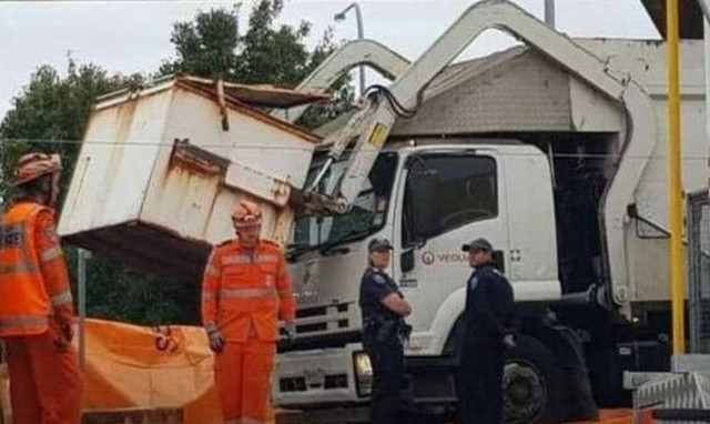 Τραγωδία στην Αυστραλία: Σκουπιδιάρικο έλιωσε 13χρονο παιδί που κοιμόταν σε κάδο