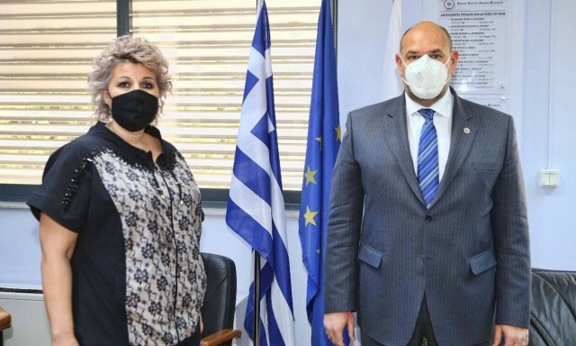 Δωρεά υλικοτεχνικού εξοπλισμού για το προσωπικό του ΕΚΑΒ