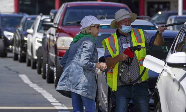 ΗΠΑ: Πανικός για βενζίνη μετά την κυβερνοεπίθεση στον κεντρικό αγωγό μεταφοράς καυσίμων