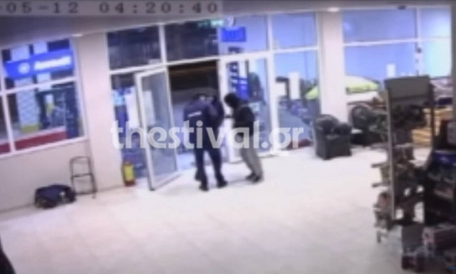 Θεσσαλονίκη: Ένοπλη ληστεία σε βενζινάδικο (vid)