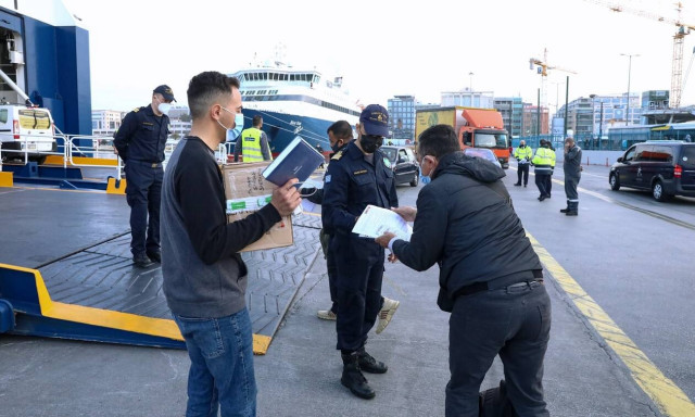 Άρση μέτρων: «Κλείδωσε» η κυκλοφορία έως τις 00.30 - Στα νησιά με αρνητικό τεστ - Τέλος τα SMS