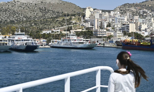 Τι ισχύει για μετακινήσεις, ταξίδια, ωράριο κυκλοφορίας και SMS - Δείτε το PDF με όλα τα νέα μέτρα