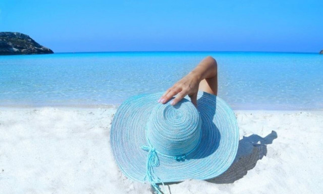 Το γαλλικό περιοδικό «Le Point» υμνεί την «ανεξερεύνητη» Ελλάδα