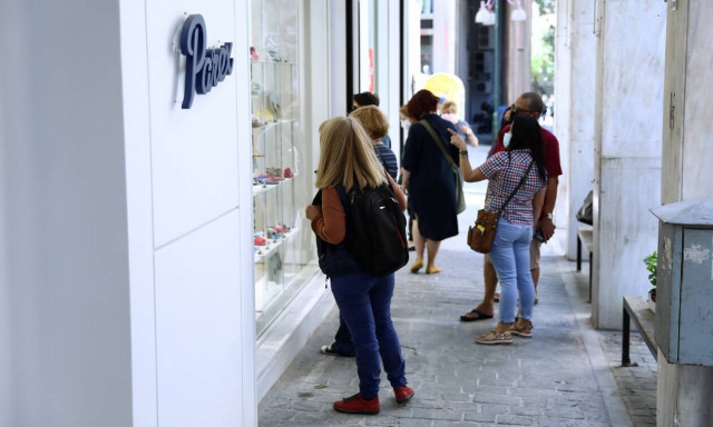 Λιανεμπόριο: Πώς θα γίνονται από την Παρασκευή οι αγορές – Τι αλλάζει με τα SMS