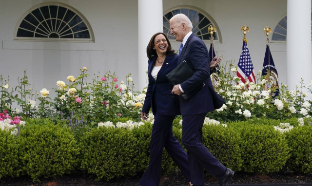 ΗΠΑ: Τέλος οι μάσκες για τους πλήρως εμβολιασμένους- Ανακούφιση…και χορός στη Γερουσία (vid)