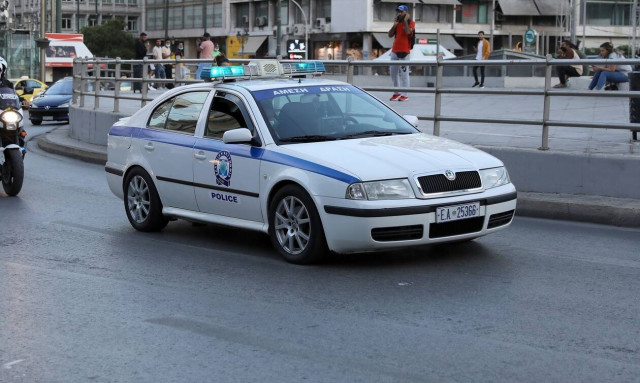 Θα γέμιζαν κοκαΐνη και ecstacy τα νότια προάστια – Συλλήψεις στη Γλυφάδα