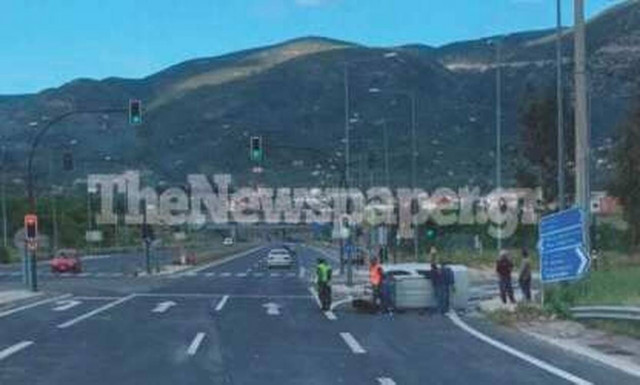 Μυστήριο με τροχαίο στον Περιφερειακό του Βόλου: Εγκατέλειψε το ΙΧ ο οδηγός και εξαφανίστηκε