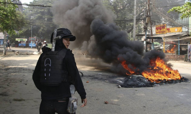 Μιανμάρ: Συγκρούσεις του στρατού με αντάρτες που αντιτίθενται στο πραξικόπημα