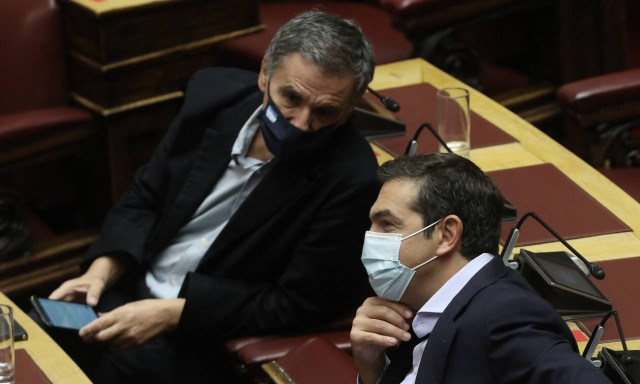 Ο Τσίπρας παρουσιάζει τη στρατηγική του για το Ταμείο Ανάκαμψης - Στο πλευρό του ο Τσακαλώτος