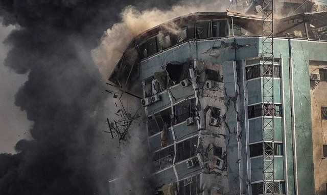 Νετανιάχου: «Απόλυτα νόμιμος στόχος» το κτήριο όπου στεγάζονταν μέσα ενημέρωσης