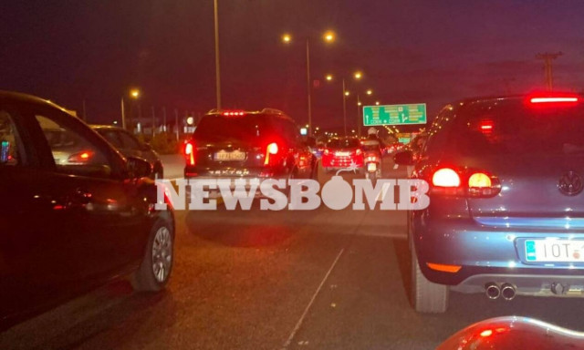 ΤΩΡΑ: Χάος στον Κηφισό - Καραμπόλα με εμπλοκή πέντε οχημάτων