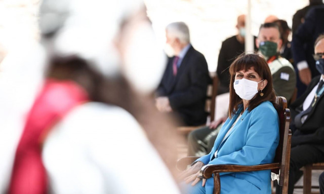 Σακελλαροπούλου για τη Σφαγή της Χίου: Τιμάμε σήμερα τη μνήμη των χιλιάδων αδικοχαμένων μαρτύρων