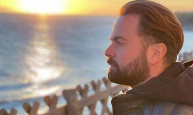 Ηλίας Βρεττός: Θύμα απάτης - Απάντησε σε αυτό το SMS και του έκλεψαν χιλιάδες ευρώ