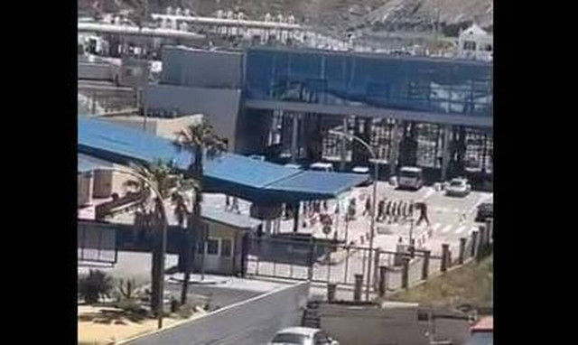 Ισπανία - Μαρόκο: Περισσότεροι από 2.700 μετανάστες έφθασαν στη Θέουτα μέσα σε μια μέρα, ένα ρεκόρ