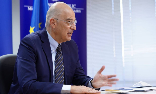 Μέση Ανατολή: Στην Παλαιστίνη μεταβαίνει ο Δένδιας - Κατασβεστικό ρόλο στην κρίση παίζει η Ελλάδα