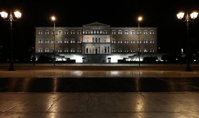 Νέα δημοσκόπηση: Αυτή είναι η διαφορά ΝΔ - ΣΥΡΙΖΑ - Τι λένε οι πολίτες για τα εμβόλια