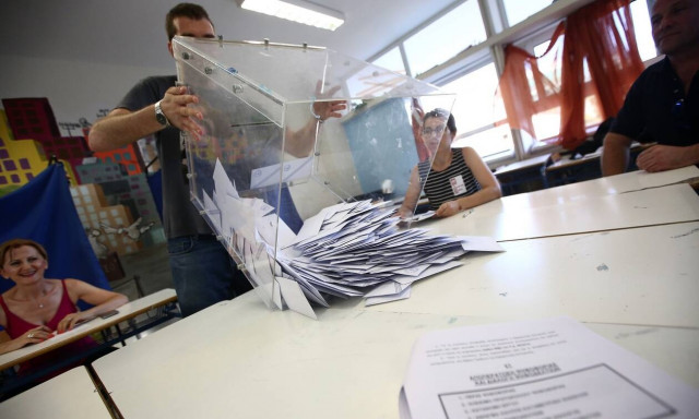 Βουλή: Κατατέθηκε το νομοσχέδιο για την κατάργηση της απλής αναλογικής στην Αυτοδιοίκηση