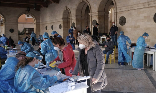 Κορονοϊός: Τα 122 σημεία σε όλη τη χώρα που θα πραγματοποιηθούν δωρεάν rapid test σήμερα (18/5)