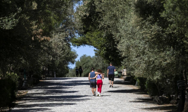 Γώγος στο Newsbomb.gr: Πότε θα πετύχουμε 50% ανοσία - Τι είπε για το ενδεχόμενο τοπικών lockdown