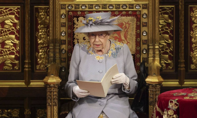 Πώς η βασίλισσα Ελισάβετ αποφεύγει τις δηλητηριάσεις