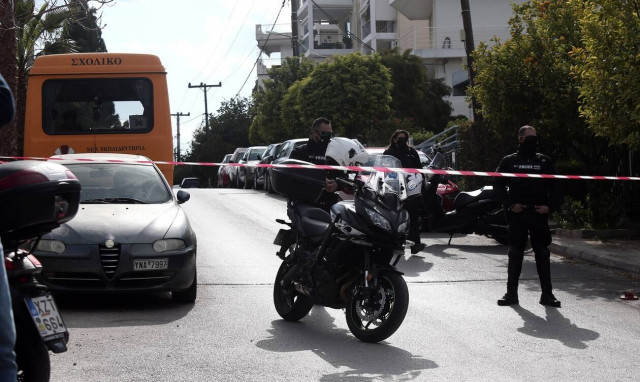 Αθηναϊκή νύχτα: Τα 20 ανεξιχνίαστα συμβόλαια θανάτου και η απόρρητη έκθεση της ΕΛ.ΑΣ.