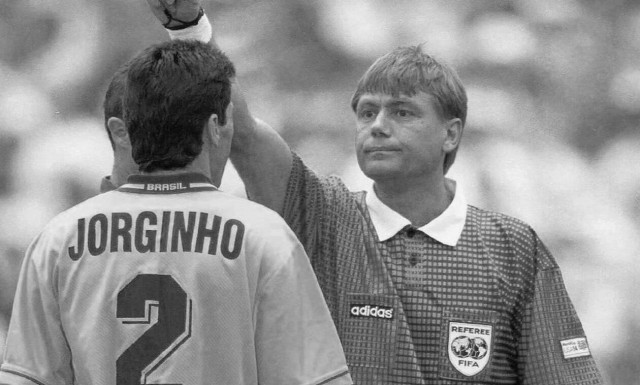 Θλίψη: Πέθανε ο κορυφαίος διαιτητής, Σάντορ Πουλ – Είχε σφυρίξει σε τελικούς Μουντιάλ και CL