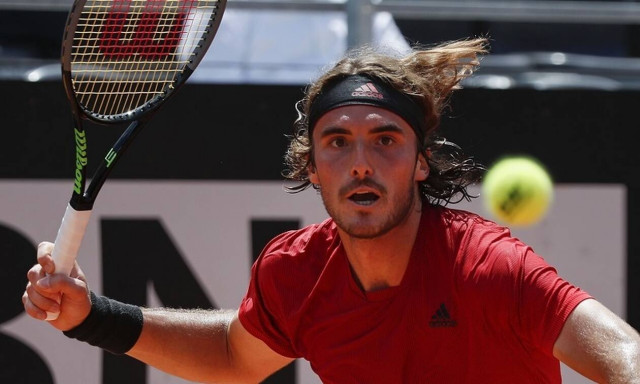 Στέφανος Τσιτσιπάς: Προκρίθηκε στους «8» με... δυνατή «προπόνηση» (videos)