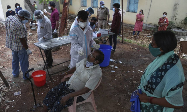 Ινδία- Κορονοϊός: Πάνω από 26 εκατ. τα συνολικά κρούσματα, ξεπέρασαν τους 291.000 οι νεκροί