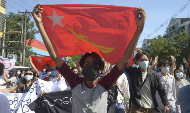 Μιανμάρ: Πάνω από 125.000 δάσκαλοι και καθηγητές σε διαθεσιμότητα ως «αντιφρονούντες»