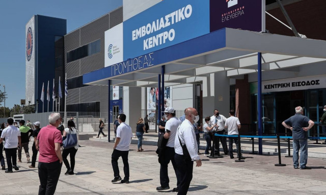 Παγώνη στο Newsbomb.gr: Με αργούς ρυθμούς οι εμβολιασμοί στους 60άρηδες – Γιατί δεν πείθονται