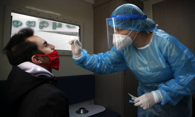 Κορονοϊός: Πέθανε 85χρονη στη Λαμία