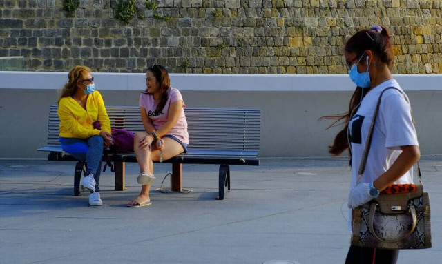 Κορονοϊός στην Κύπρο: Δύο θάνατοι και 100 νέα κρούσματα τη Δευτέρα