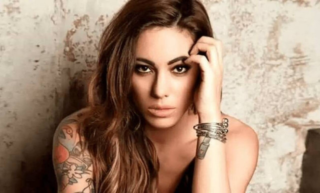 Η Ευρυδίκη Βαλαβάνη στην πόζα της ζωής της (pics)