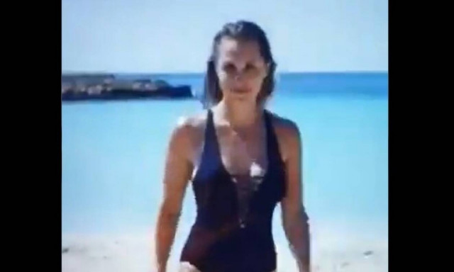 Κύπρος: Σποτ του υπουργείου Τουρισμού για την καθαριότητα στις παραλίες αποσύρθηκε ως σεξιστικό