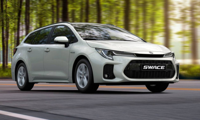 Nέο Suzuki Swace: Υβριδικό hatchback με 122 ίππους και τιμή από 25.180 ευρώ