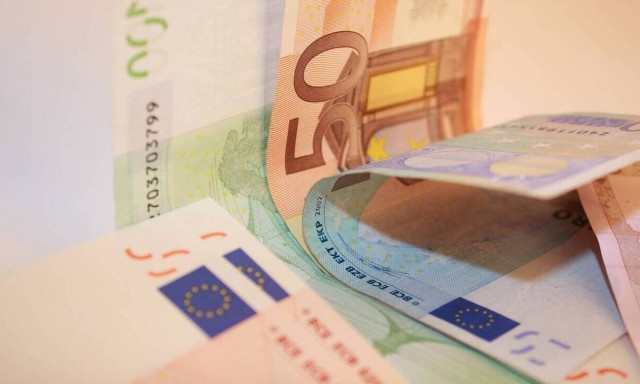 Ποιοι κερδίζουν περισσότερο από τη μείωση της προκαταβολής φόρου