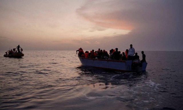 Νιγηρία: Πλεούμενο με 160 επιβάτες ανετράπη – πάνω από 100 αγνοούνται