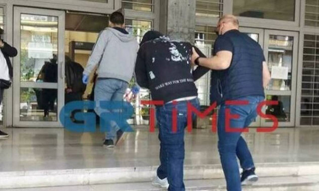 Έγκλημα στη Θεσσαλονίκη: Ισόβια στον 39χρονο που σκότωσε, τεμάχισε και έκαψε τη 40χρονη φίλη του