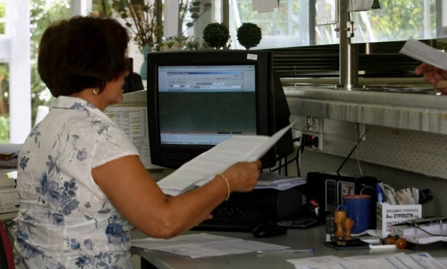 Οικονομικό μπόνους παραγωγικότητας και μόνιμες προσλήψεις εξήγγειλε ο Βορίδης για το Δημόσιο