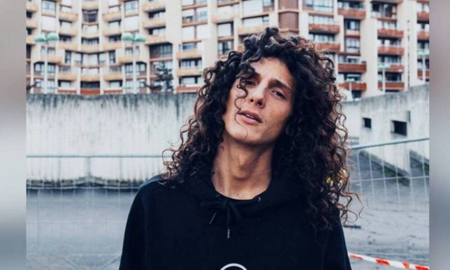 Ρεπορτάζ Newsbomb.gr για το θάνατο του 27χρονου χορευτή στον Πειραιά - «Δεν στέκει η αυτοκτονία»