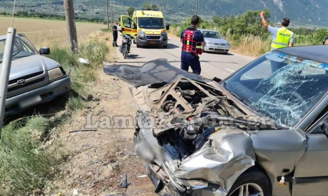 Λαμία: Σοβαρό τροχαίο με τέσσερις τραυματίες