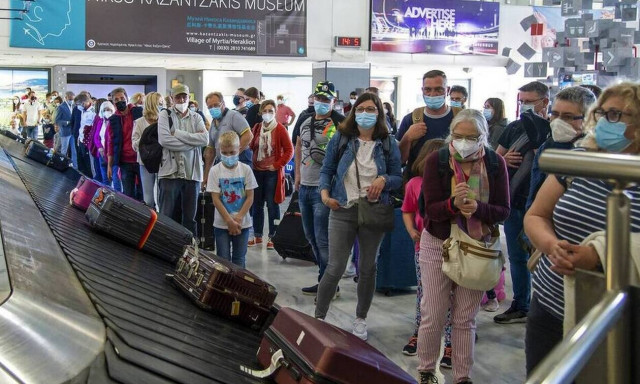 Τουρισμός - Θεοχάρης: Η κίνηση αυτή τη στιγμή σε σχέση με πέρυσι είναι υπερπολλαπλάσια