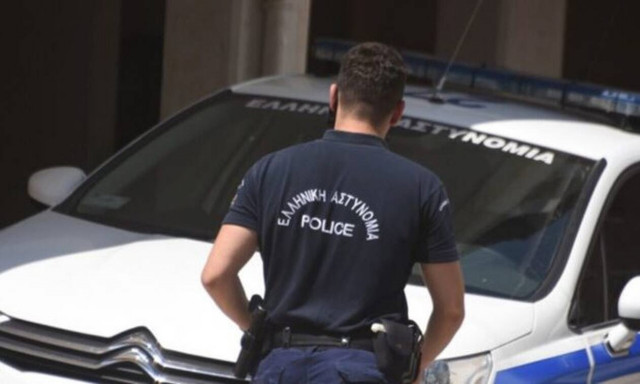 Λάρισα: Αστυνομικός έσωσε 63χρονο από αυτοκτονία