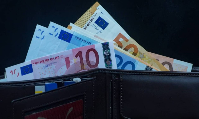 Πόσα χρήματα θα κερδίσετε φέτος από τις αλλαγές στη φορολογία - Υπολογίστε online