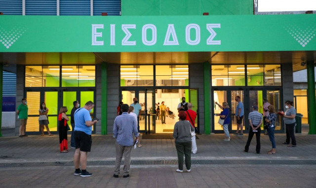 Τζανάκης- Λουκίδης: Νέο διάγραμμα του κορονοϊού - Τι ισχύει για εμβόλιο και θρομβώσεις