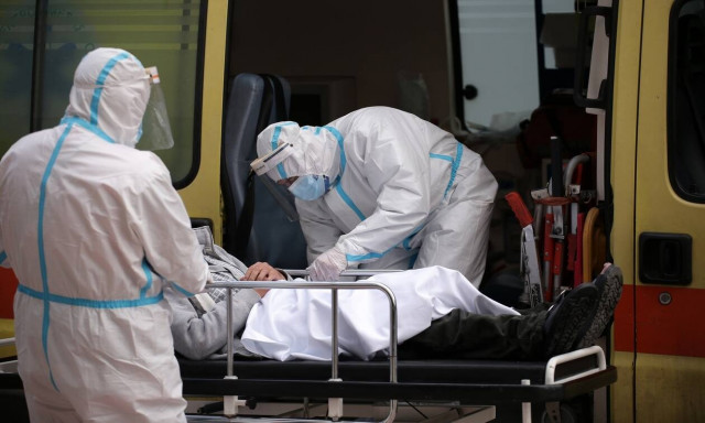 Κρούσματα σήμερα: 907 νέα ανακοίνωσε ο ΕΟΔΥ - 30 θάνατοι σε 24 ώρες, 497 οι διασωληνωμένοι